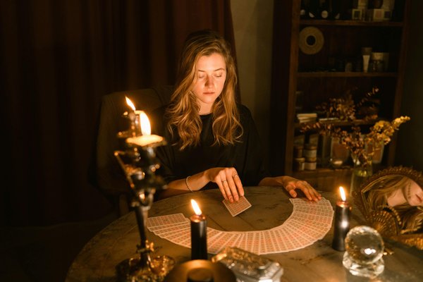 Médium à nantes : explorez vos émotions et vos connexions