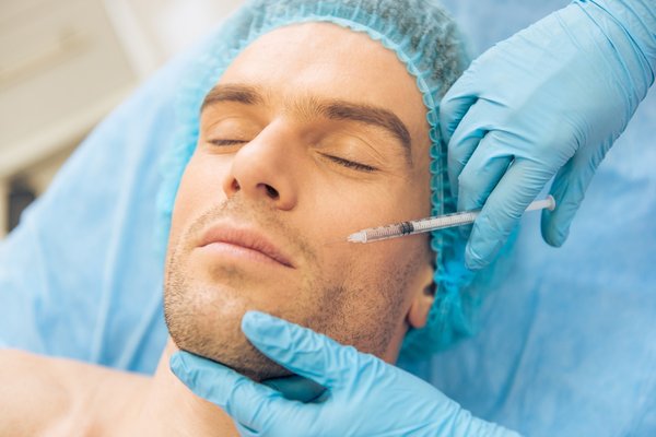 Votre transformation esthétique : découvrez le Dr Lavocat à Bordeaux